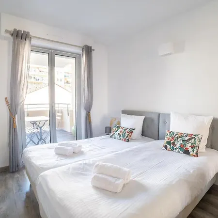Apartment Bright 66m At 600m From The Center Of